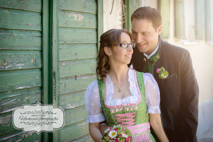 Brautpaarshooting in Holzheim bei Dillingen fotografiert von Ramona Schott